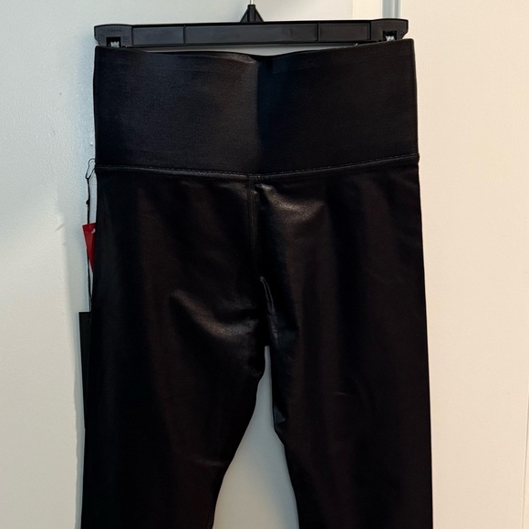 Carbon38 Takara Shine Leggings - Picture 8 of 9